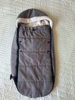 Moving Sale - Babyzen Yoyo footmuff