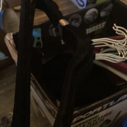 11 black velvet hangers