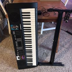 Alesis Harmony61 keyboard + stand