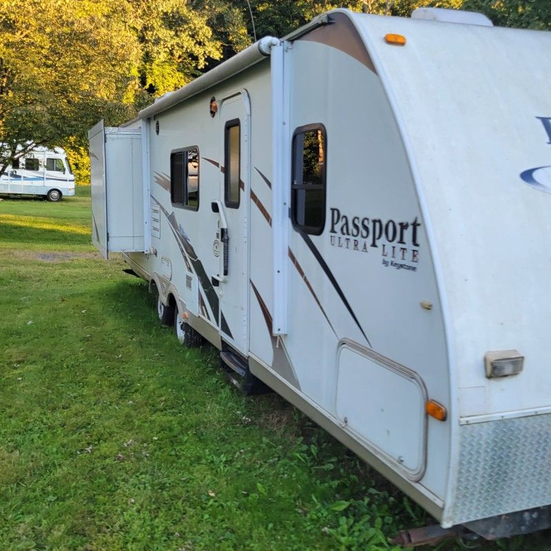 2014
Keystone Passport Ultra-Lite 