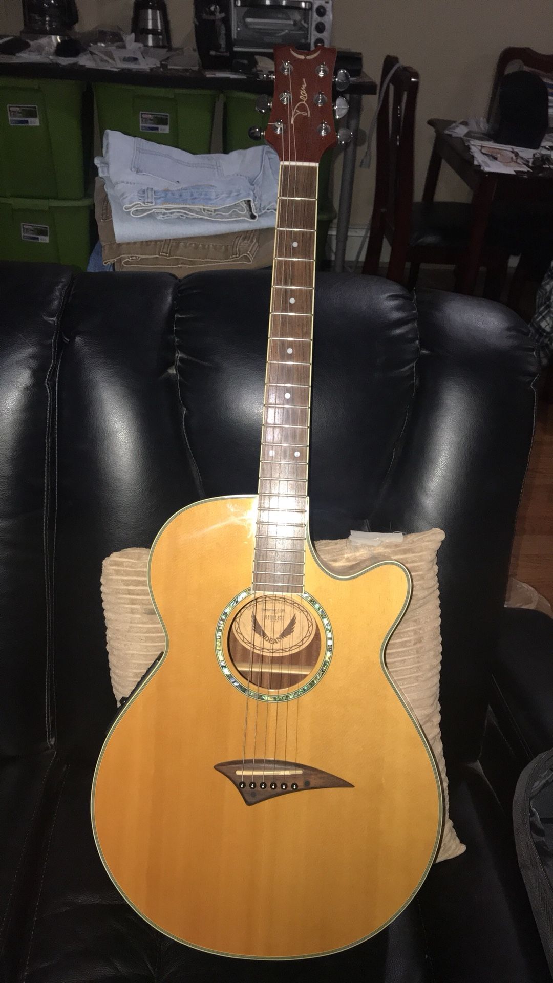 Dean Performer E Gn Acoustic guitar