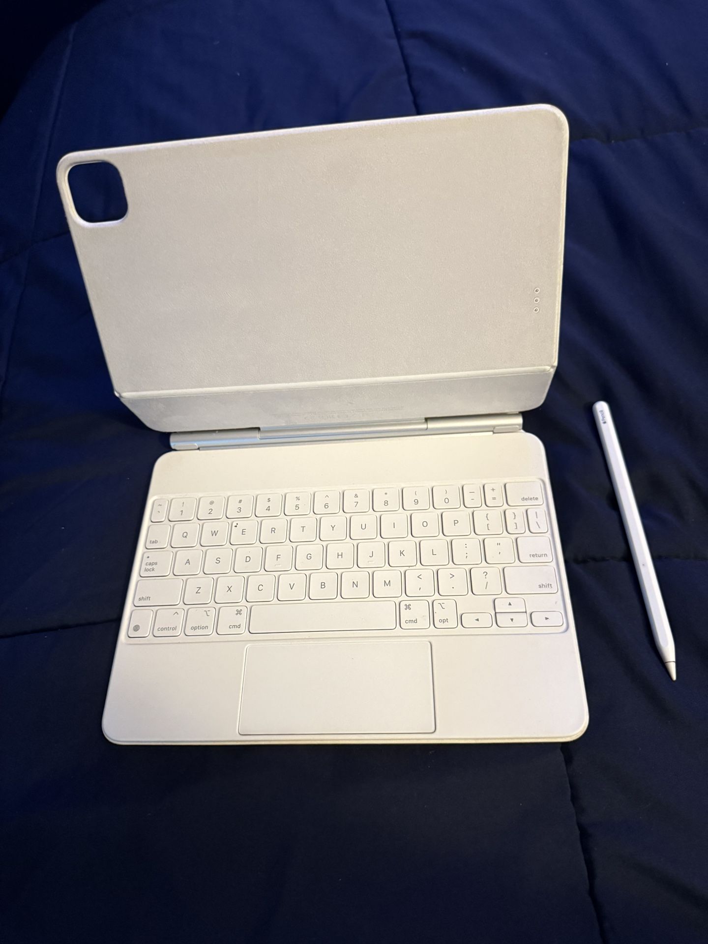 Magic Keyboard For iPad 11inch + Apple Pencil Pro