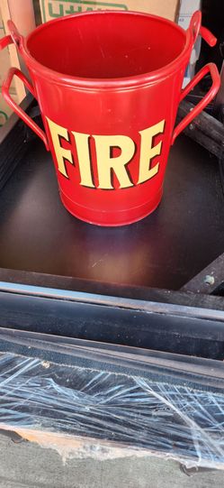 Red Metal Fire Bucket – Vintage Style Farmhouse / Hearth Decor
