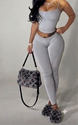 Slippers and bag set