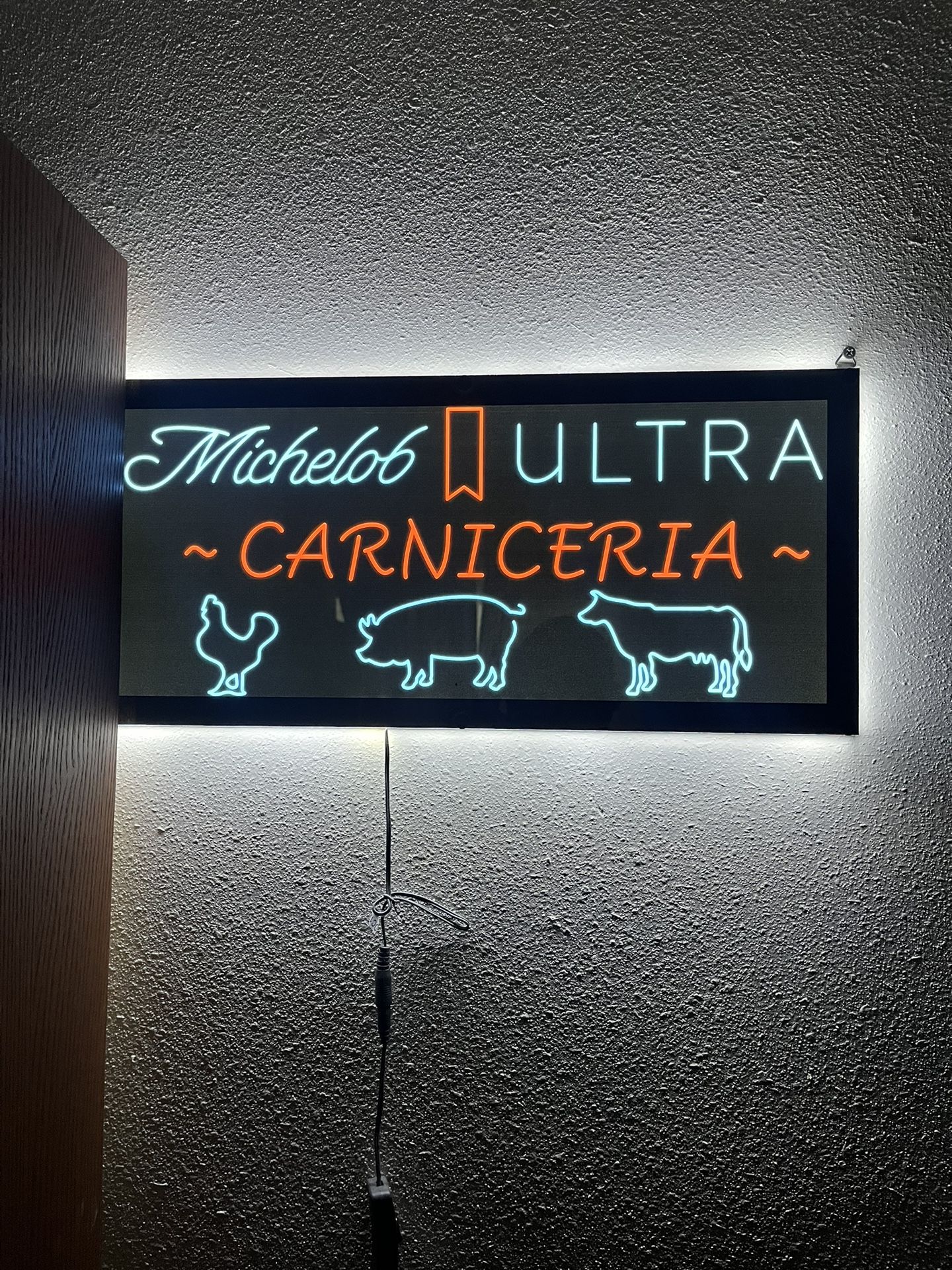 Michelob Ultra Neon