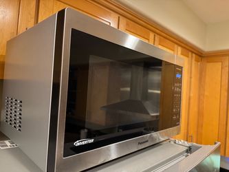 Panasonic 1200 Watt microwave