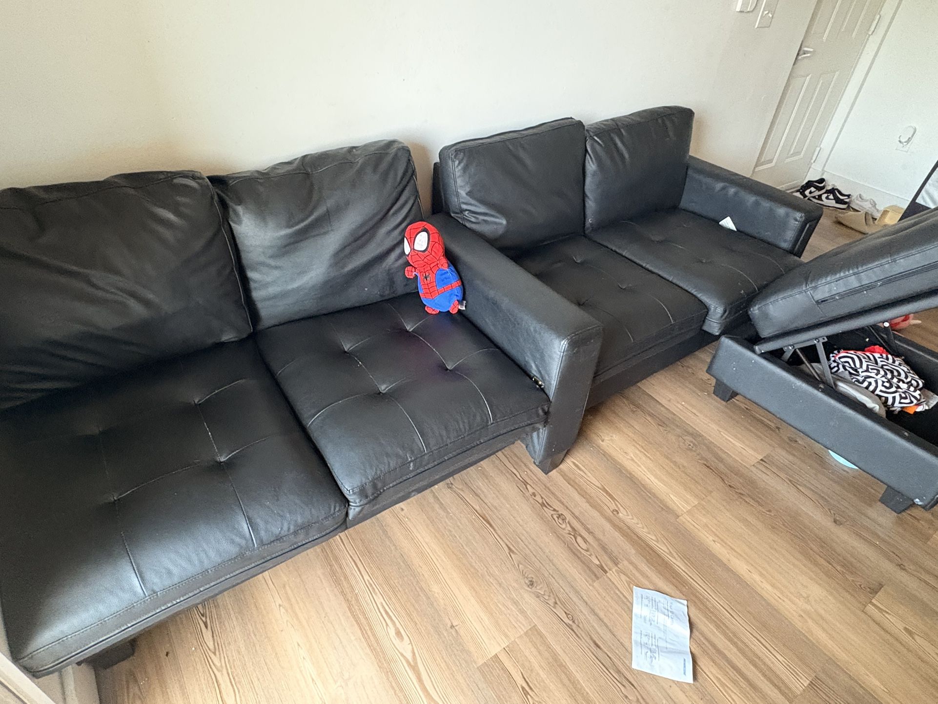 COUCH 