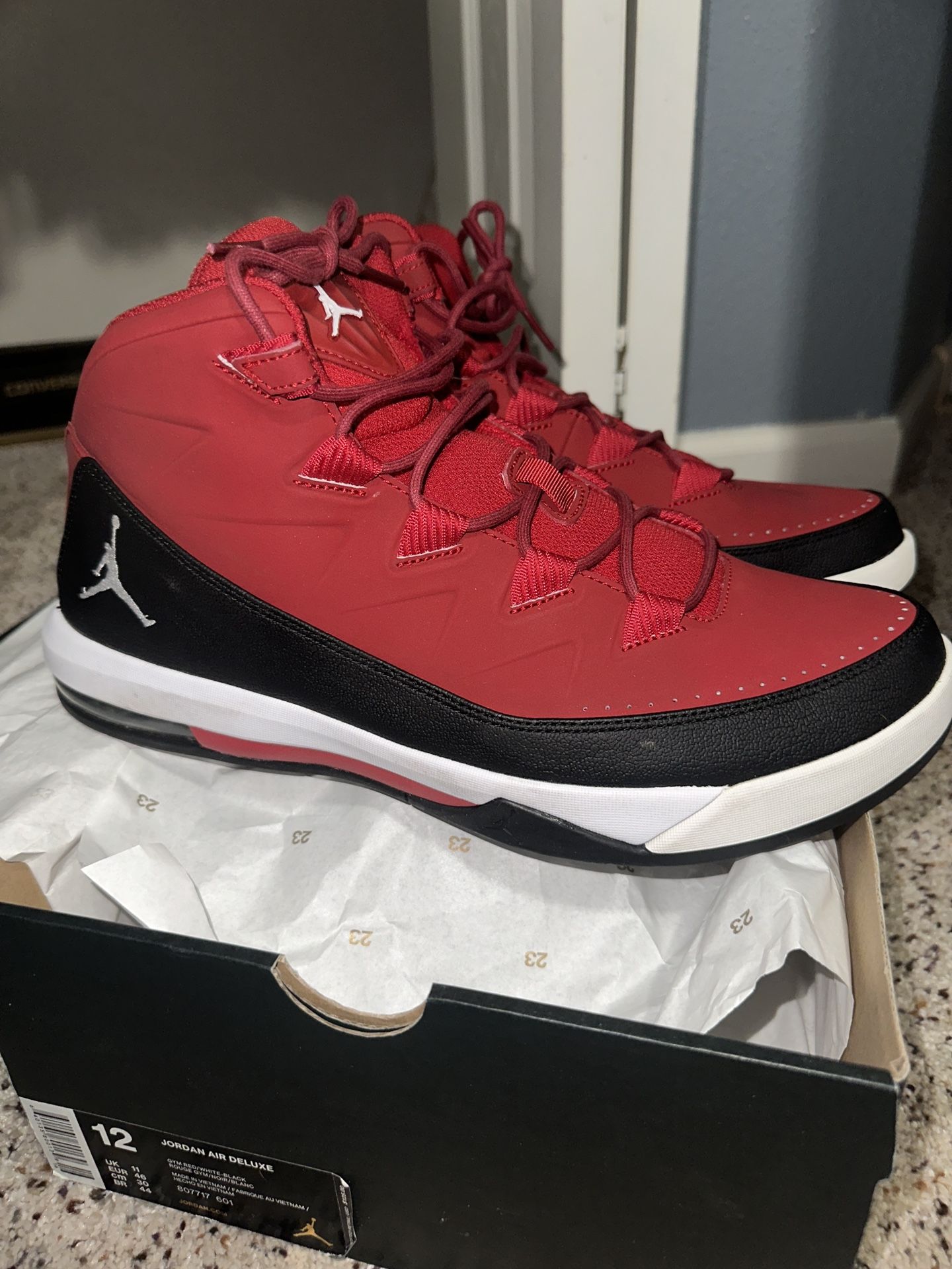 Jordan Air Deluxe 