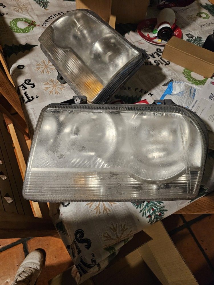 Chrysler 300 Headlights