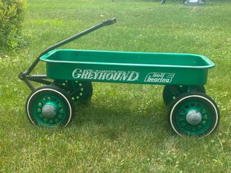 Hamilton Greyhound Green Wagon