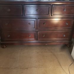 Ashley California King Bedroom Set