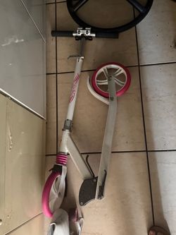 Girl scooter