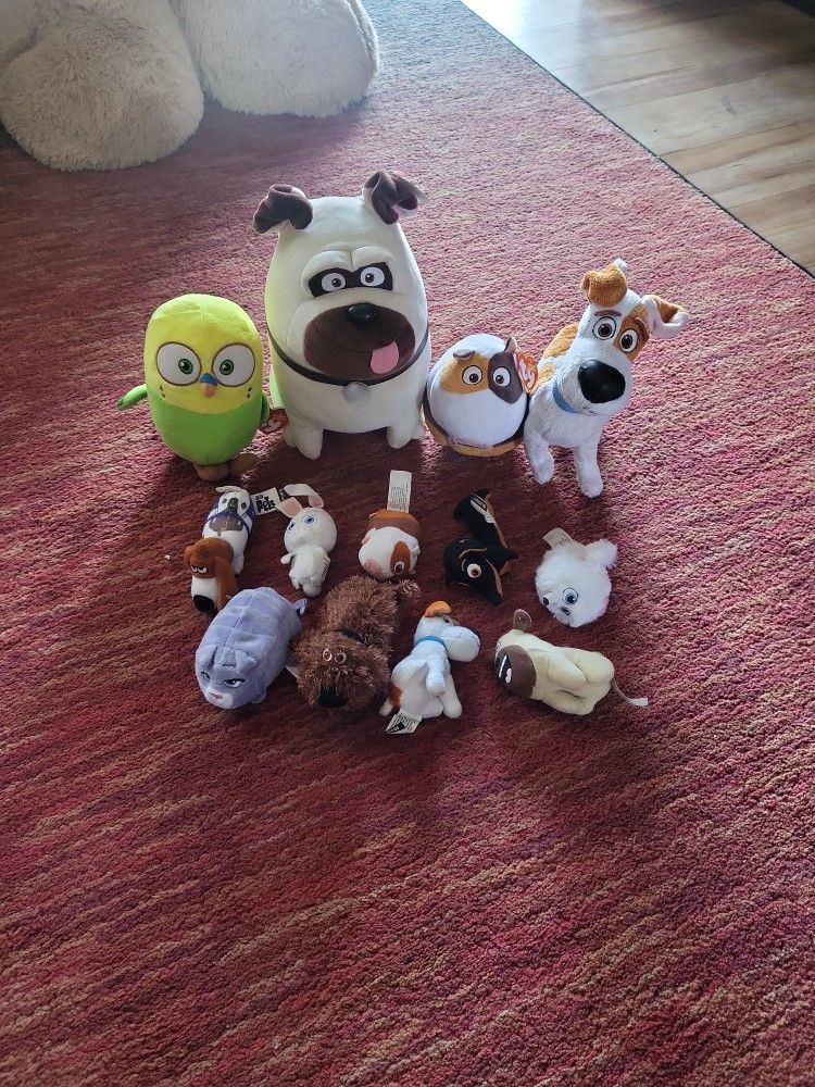 Plushies From Pets Movie