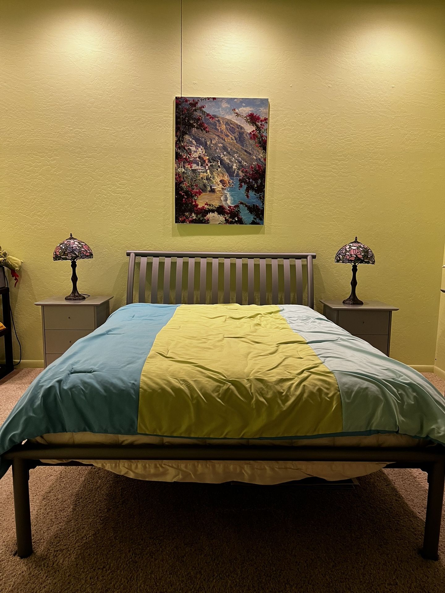 Queen Size Copenhagen Denmarket Bedroom Set