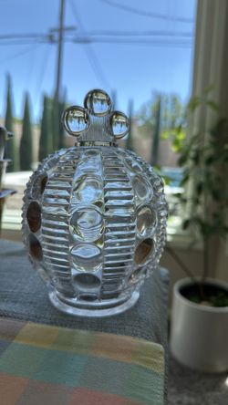 Indiana Glass crystal candy biscuit dish