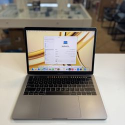MacBook Pro Touchbar 16gb ram -256ssd battery cycle 3