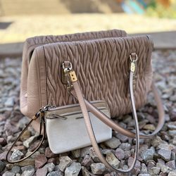 Gorgeous Nude Summer COACH Satchel with strap + Wristlet 