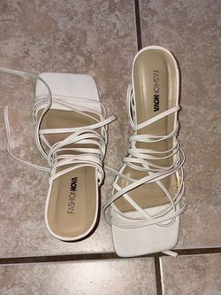 White lace up  Heel