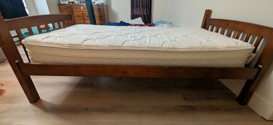 Single bed with mattress