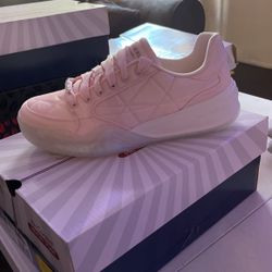 Skechers Women Size 7.5
