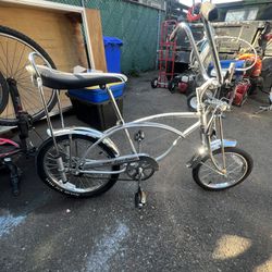  Vintage Schwinn Stingray Bicycle Grey Ghost Krate