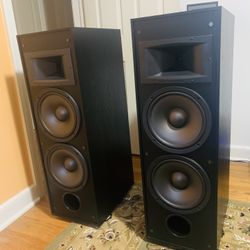 A pair of Klipsch KG 5.5 floorstanding speakers
