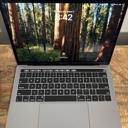 13.3 inch 2019 MacBook  Pro i5 (4-core) (16GB DDR4 RAM/500GB SSD) w/ 100W Fast Charger