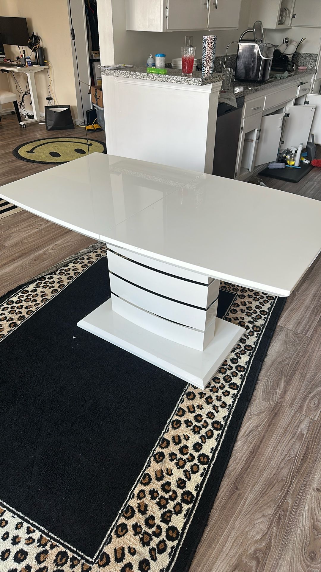 Extendable Dining Table