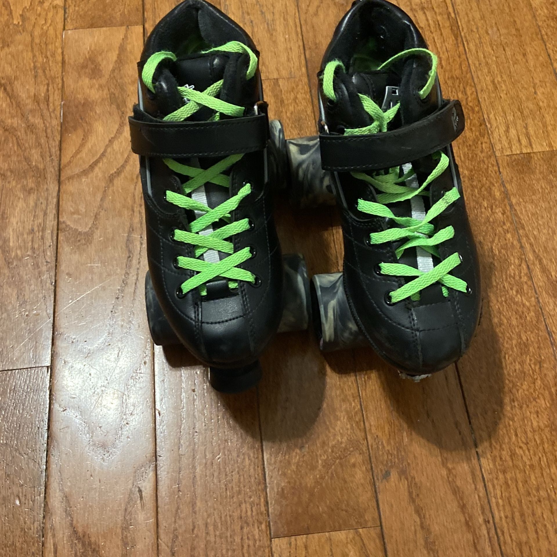 Rock GT-50 Kids Size 6 Speed Skates