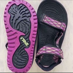New Girls Sandals Teva, Size 13