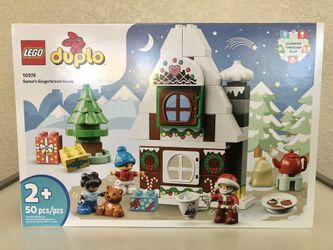 Brand New Lego Duplo 10976 Santa’s Gingerbread House
