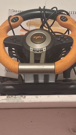 Gaming steering wheel with pedals