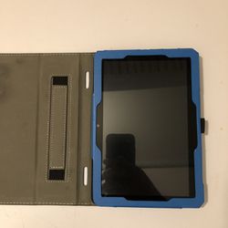 Fire HD tablet 32GB with 128 GB memory Card And  Blue Case