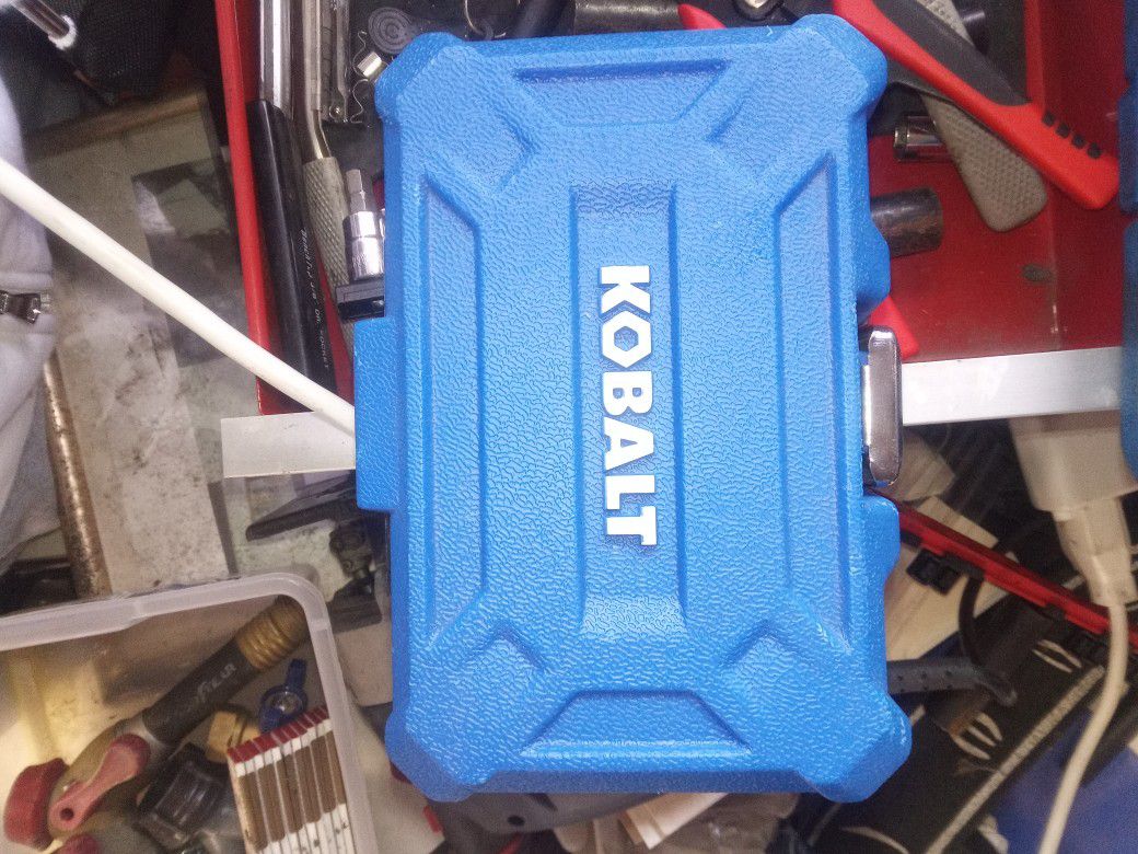 Brand New Kobalt 19 Piece 3/8" SAE Ratchet Deep Socket Tool Set