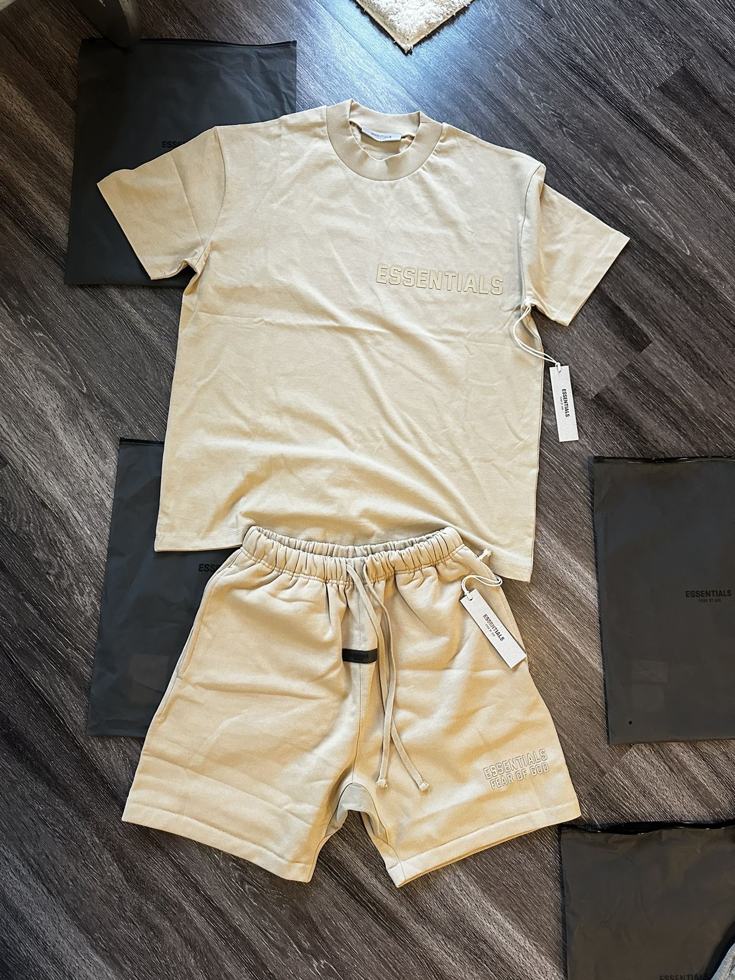 Brand New Essentials Shirt And Shorts Medium