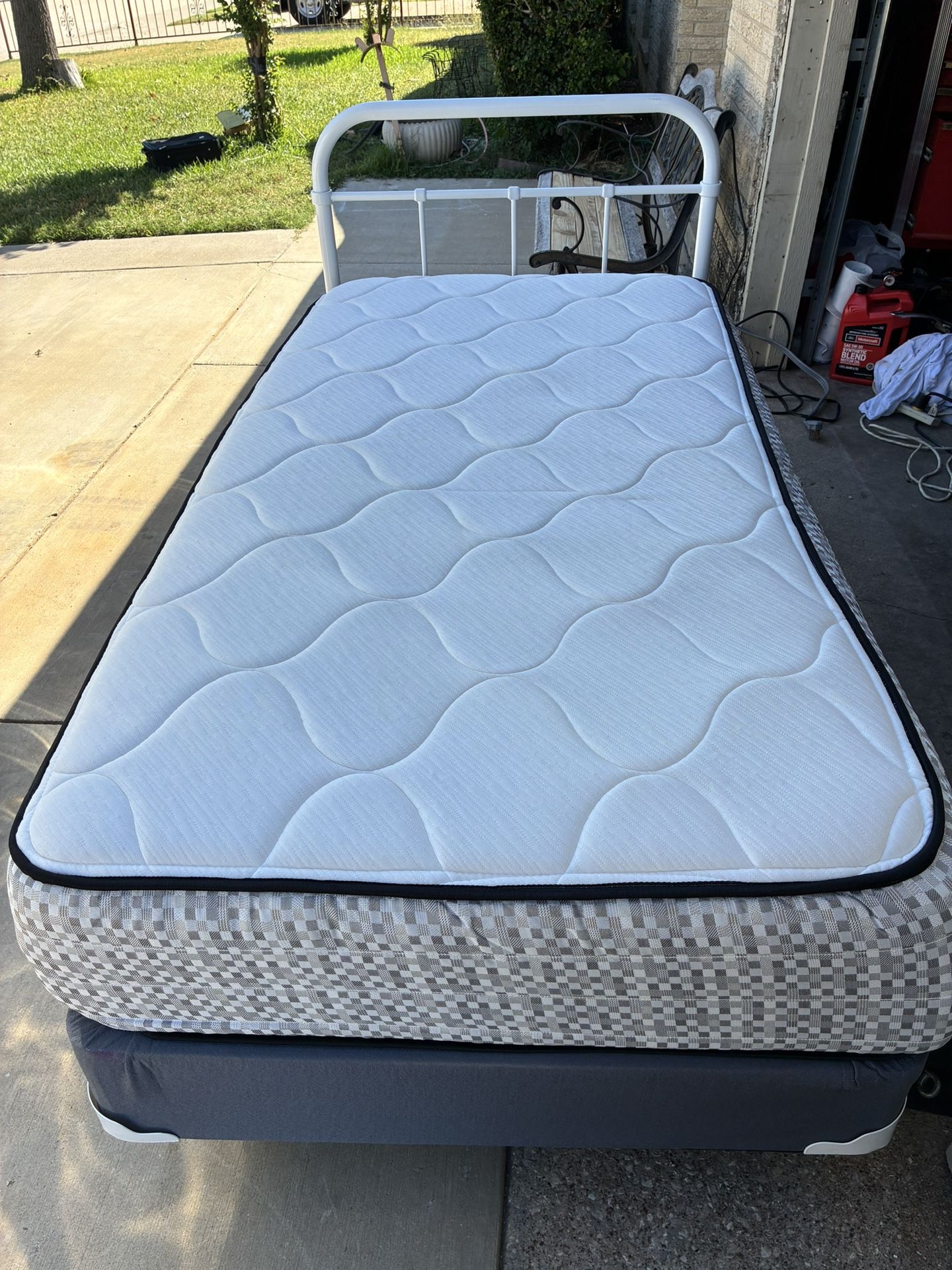 Twin Bed With Bed Frame