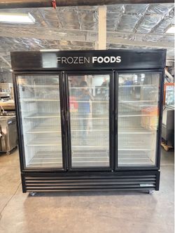 Commercial freezer