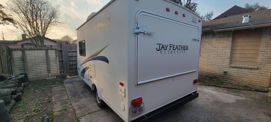 2012 Jayco Ultra Light 17z Hybrid Camper