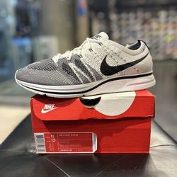  Nike Flyknit Trainer Size 11
