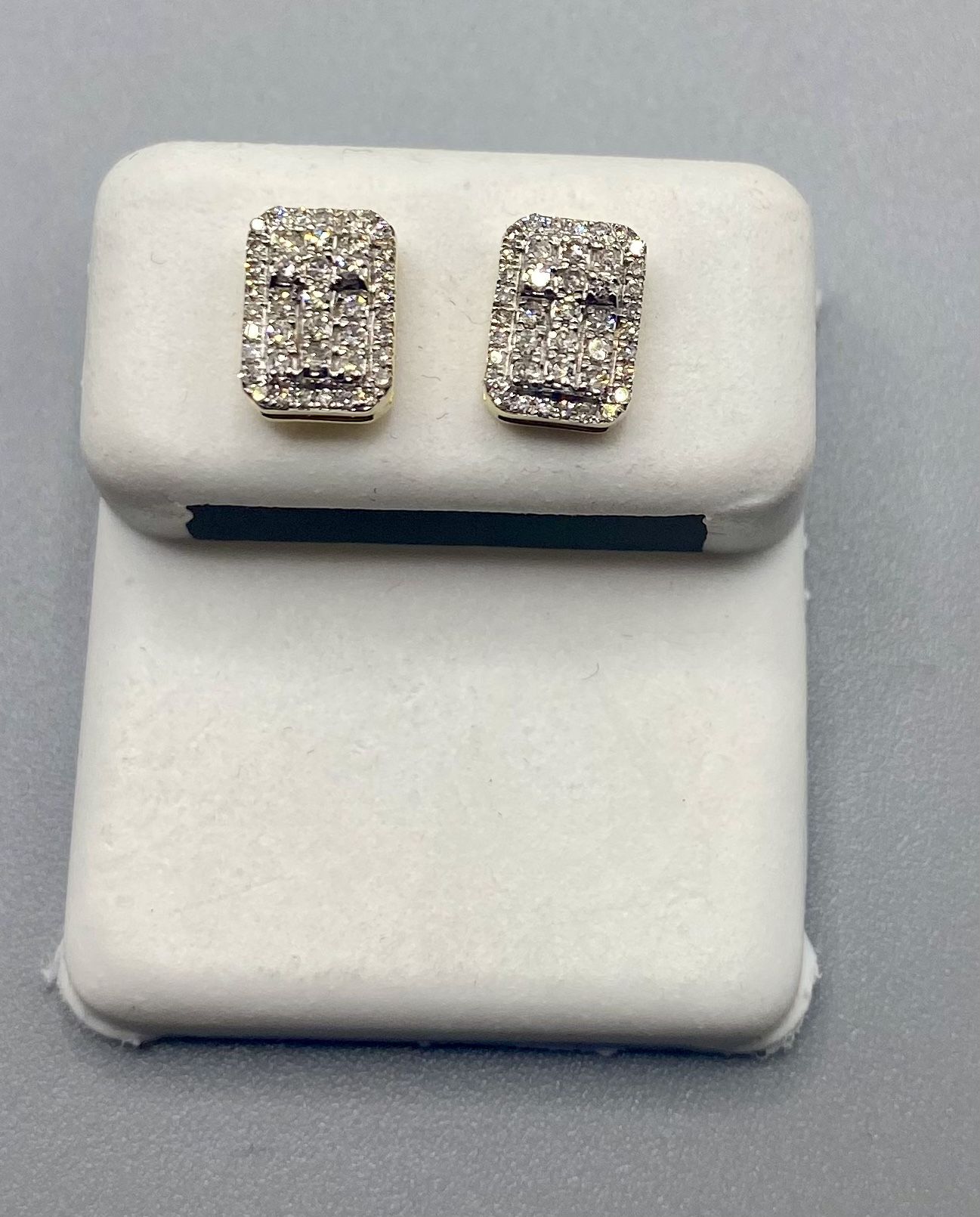 10KT Gold With Diamond Earrings (0.23CTW)