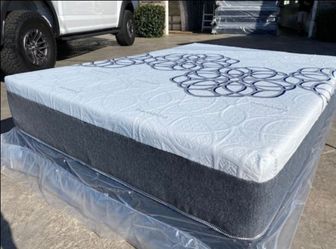 Full Bamboo Cool Gel Memory Foam!!