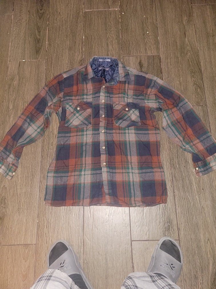 Van Heusen Plaid Sweatshirt 