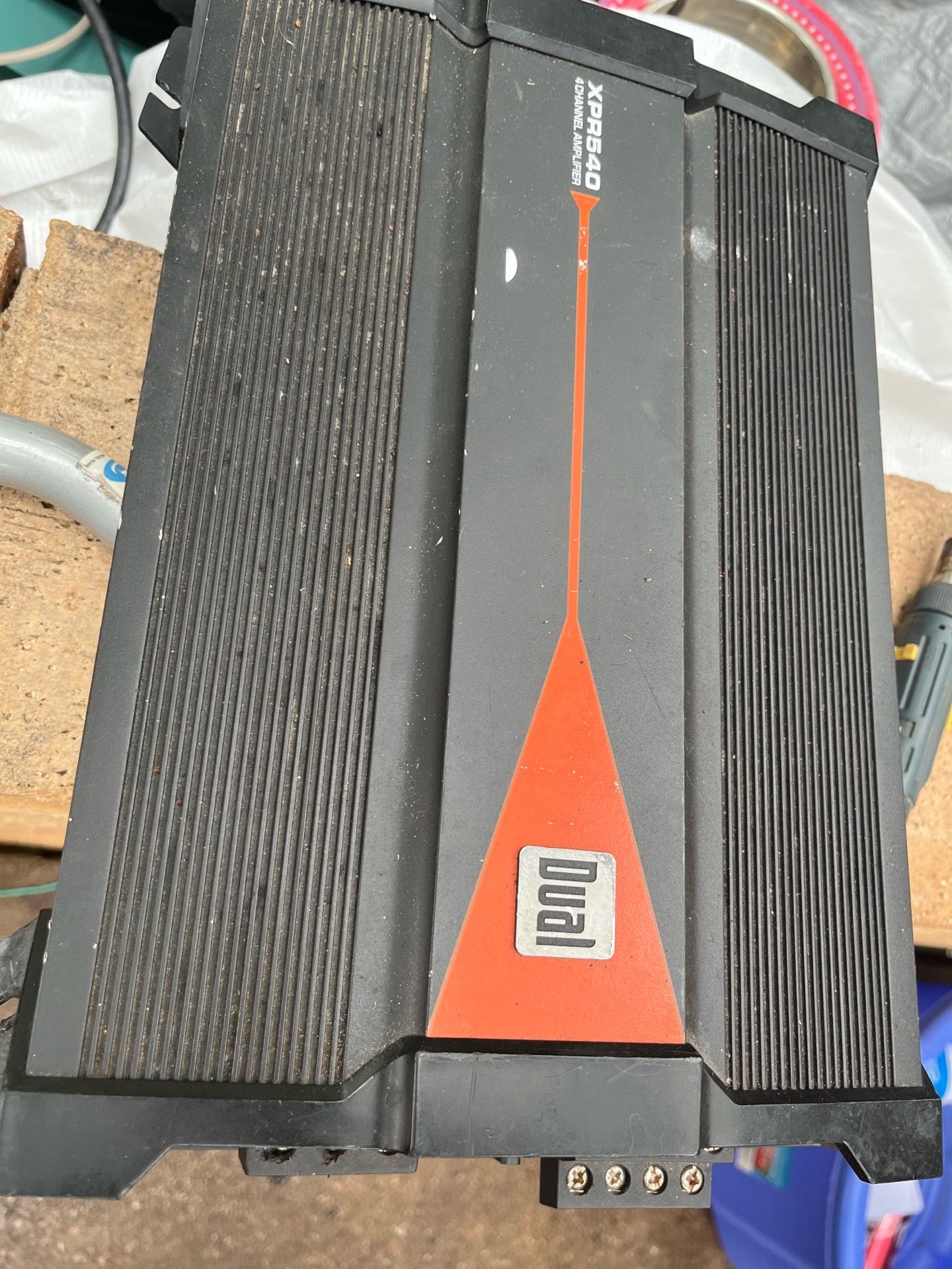 Dual 600 watt 4 channel Amp