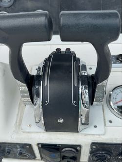 Twin  Mercury Throttle