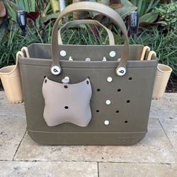 Bogg Bag With Accessories 