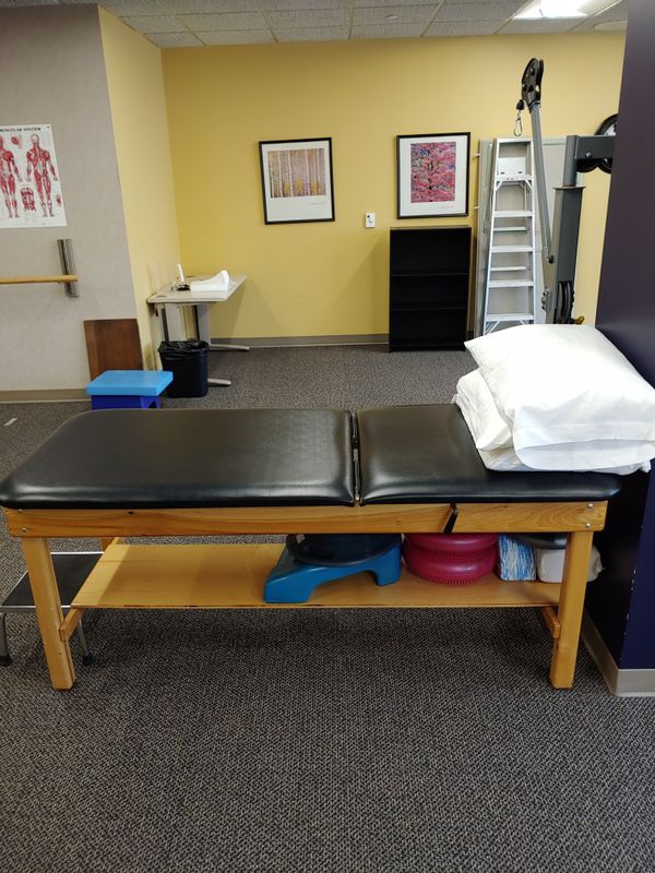 physical therapy tables for sale
