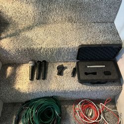 Mic & Cable Lot