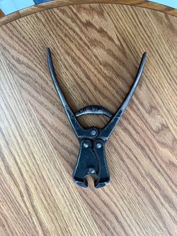Steel rule pullers