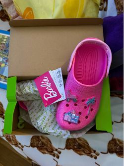 Barbie Mattel Crocs size 3