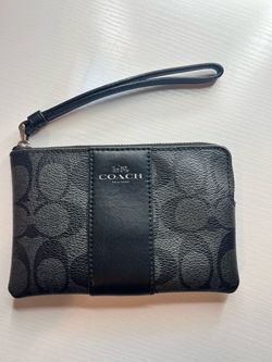 Coach Signature Black Wristlet – Authentic – Good Condition